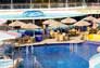 Bar Topsiders y piscina - NCL Gem