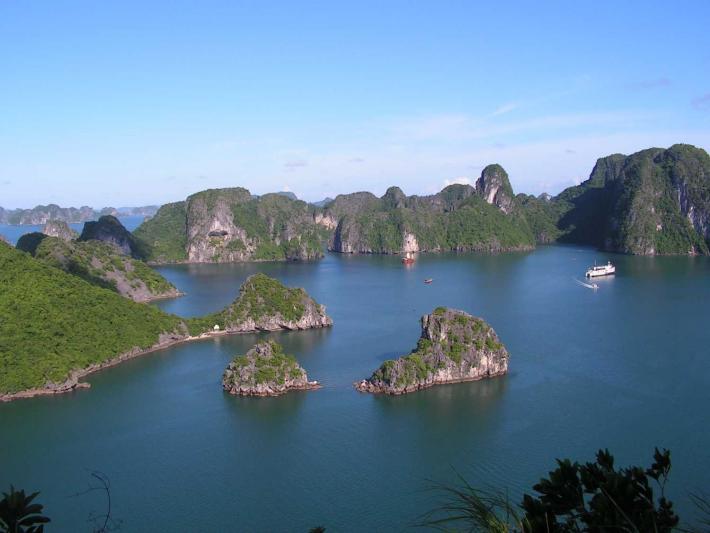 Halong Bay (Hanoi)